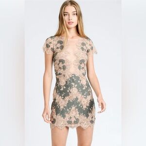 Storia | Lace Mini Dress